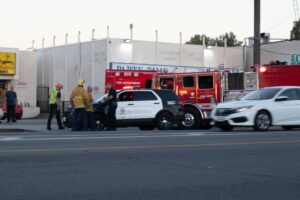 Albuquerque, NM - Medics Called to Wreck with Injuries at I-40 & Carlisle Blvd