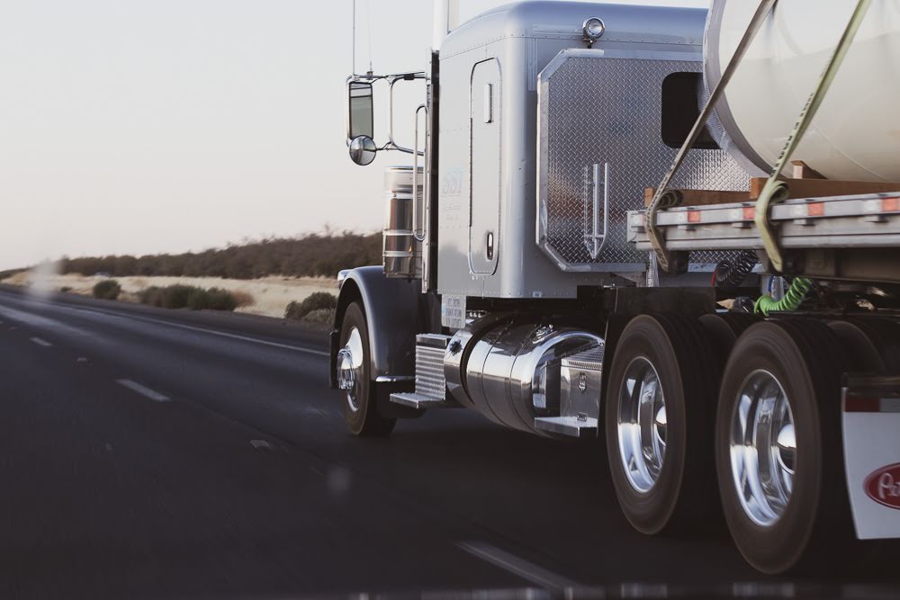 Albuquerque, NM - Kelli Ingle, Chelsea Valladares Killed in Crash with Semi on I-40