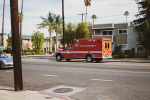 Albuquerque, NM - At Least One Hurt After Wreck at Locust St & Lead Ave