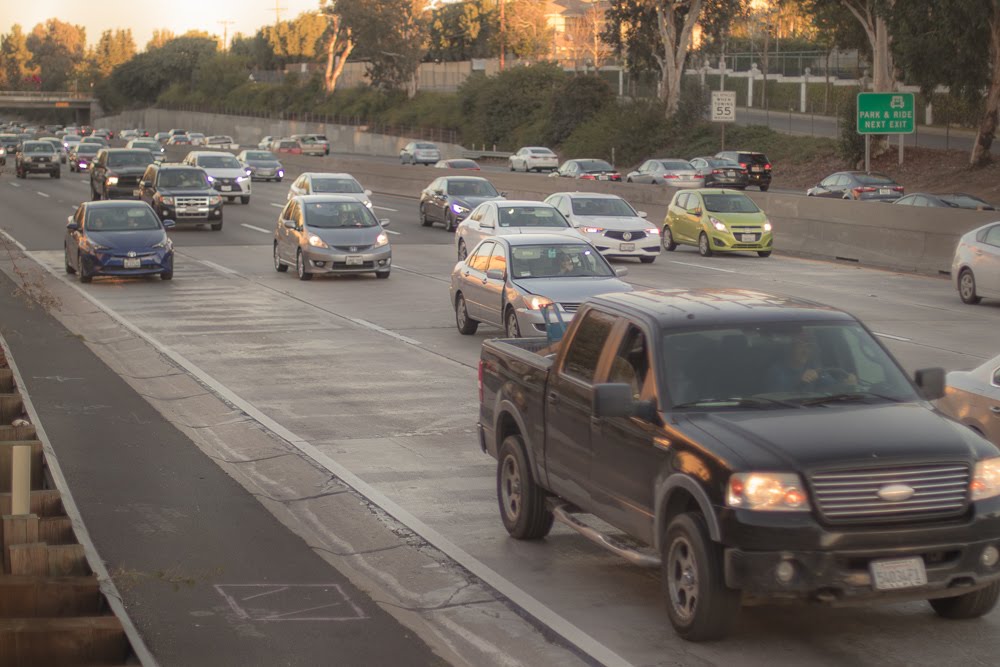 Albuquerque, NM – Vehicle Crash Results in Injuries on I-25 near MM 89