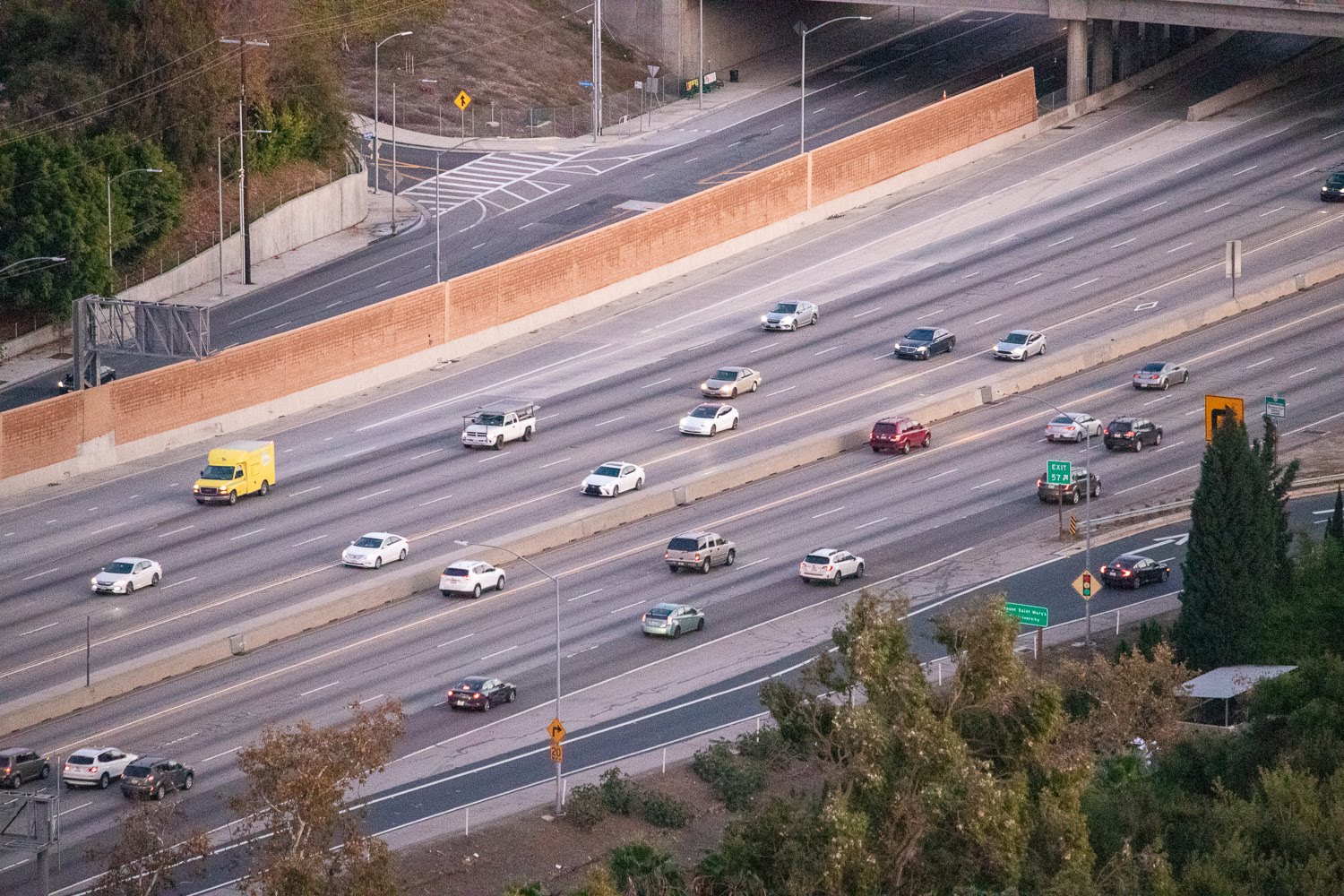 Albuquerque, NM – Serious Car Wreck on I-25 near Rio Bravo