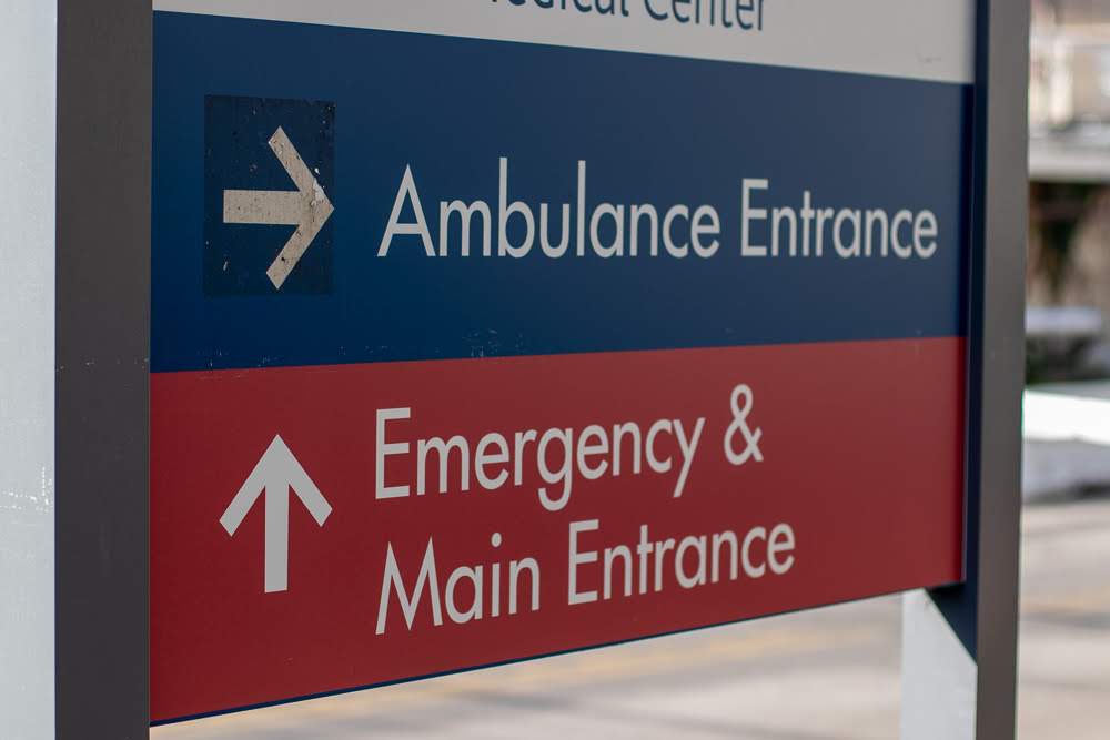 Albuquerque, NM – Man Hurt, Hit by Vehicle at Jefferson St & McLeod Rd