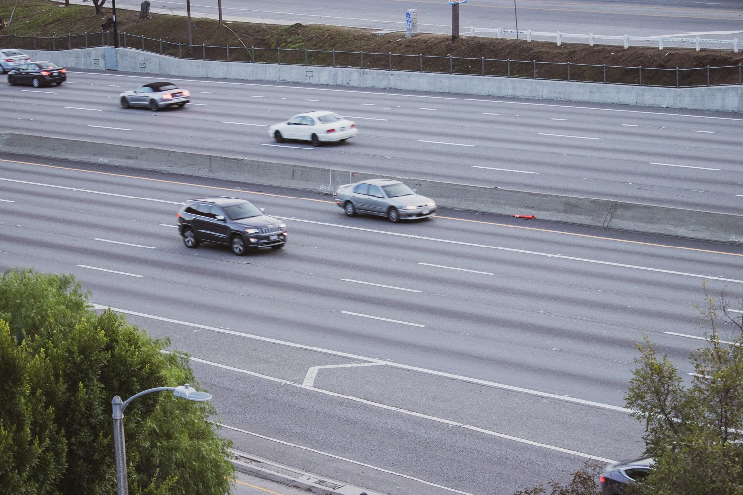 Albuquerque, NM – Car Crash Ends in Injuries on Coal Ave near Stanford Dr