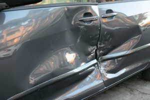 Albuquerque, NM - Injuries Reported in Crash at Phoenix Ave & Morningside Dr