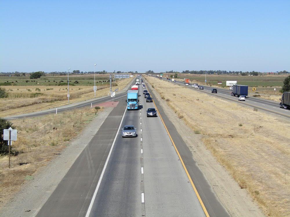 Albuquerque, NM – Injuries in Car Wreck at Indian School Rd & Juan Tabo Blvd