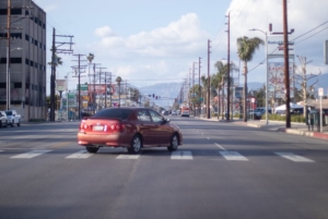 Albuquerque, NM - At Least One Injured in Wreck at San Mateo Blvd & Comanche Rd