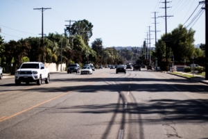 Albuquerque, NM – EMS Responds to Car Crash on Alcazar St NE