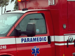 Albuquerque, NM - At Least One Hurt in Crash at Menaul Blvd & Morningside Dr
