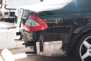 Albuquerque, NM - Serious Injuries in Car Wreck on Candelaria Rd