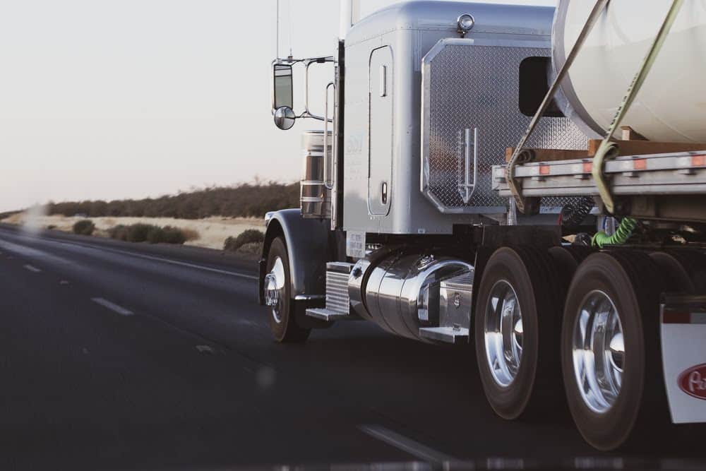 Las Cruces, NM - One Killed, Others Hurt in Semi-Truck Crash on I-10