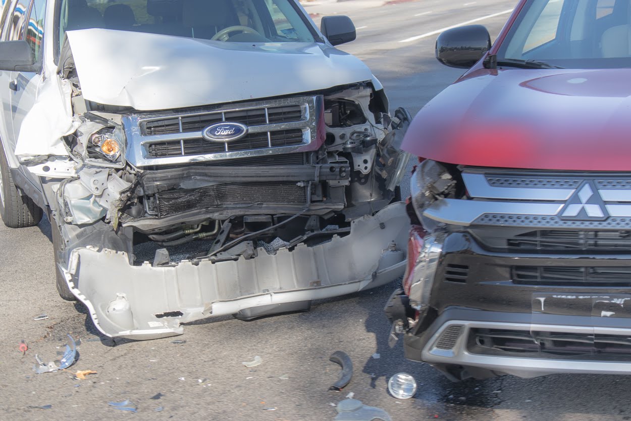 Albuquerque, NM – Two-Vehicle Crash with Injuries on Ladera Dr NW