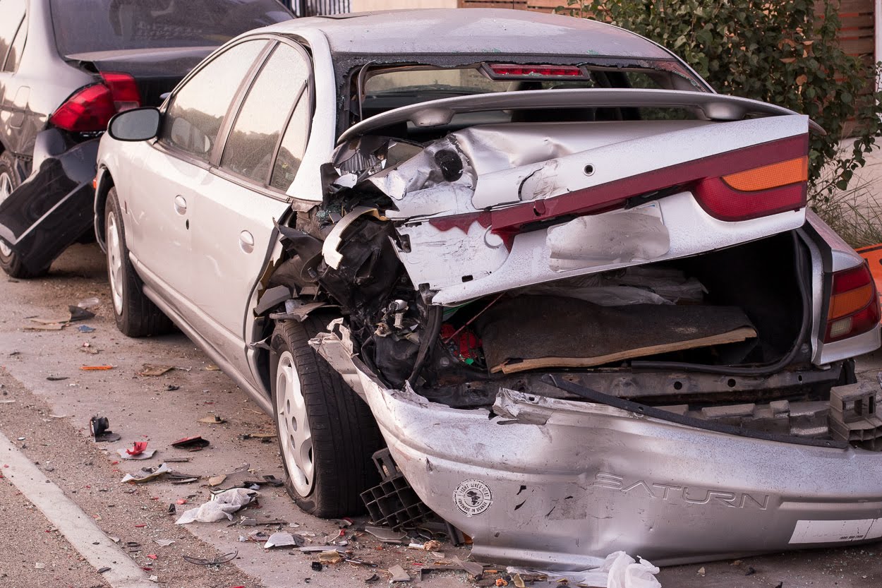 Albuquerque, NM – Emergency Crews Respond to Injury Crash at Unser Blvd NW & Paradise Blvd NW