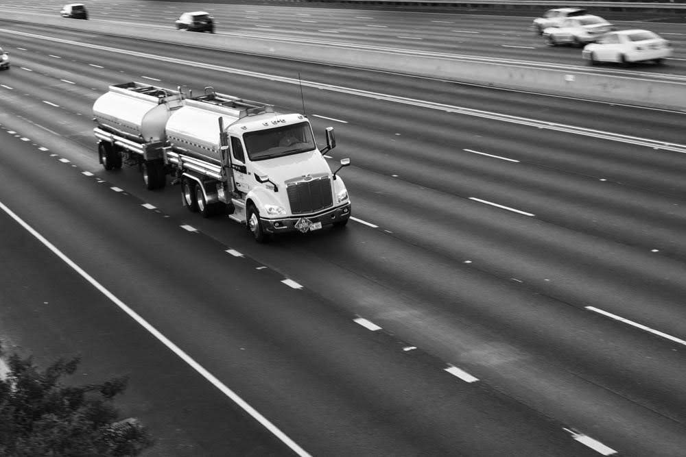 Albuquerque, NM – 18-Wheeler Crash Leaves Several Injured at Grand Ave & Sycamore St