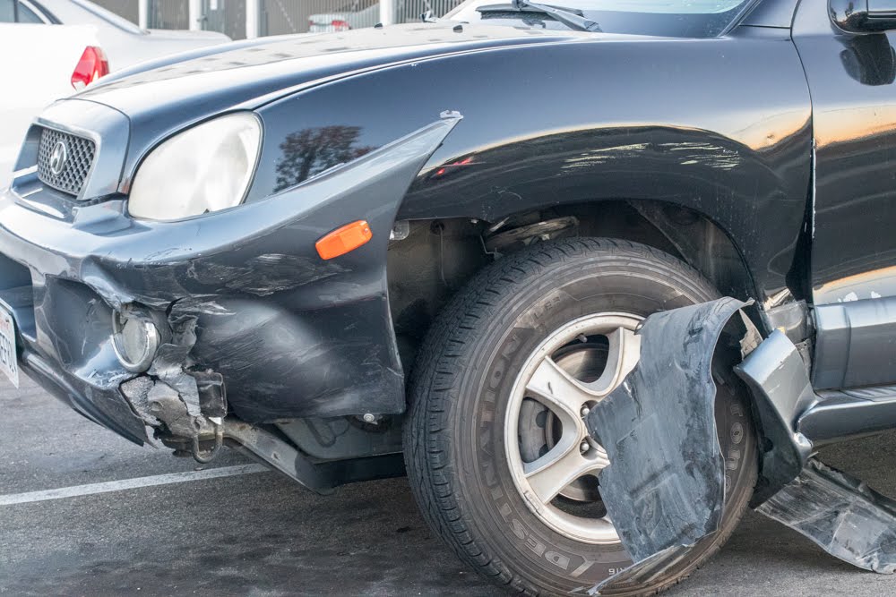 Albuquerque, NM – Two Vehicles Crash, Injuries at Candelaria Rd NE & Carlisle Blvd NE